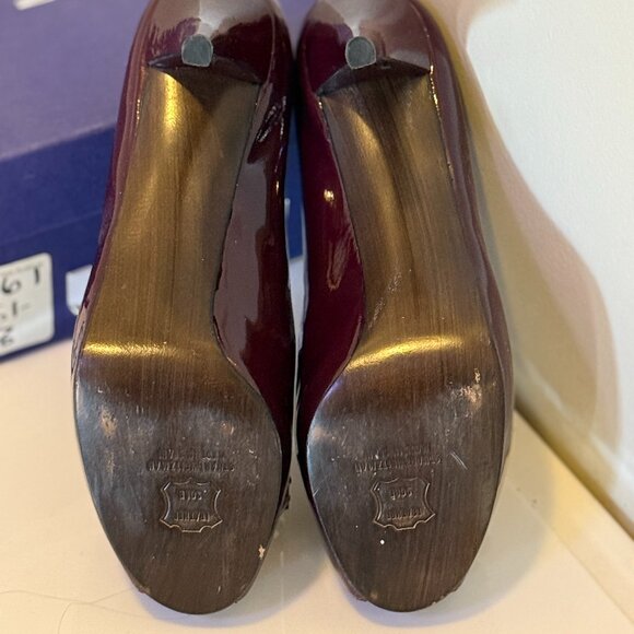 Stuart Weitzman Plum Patent Leather Pump - Peep Toe - Size 8 - Picture 4 of 4